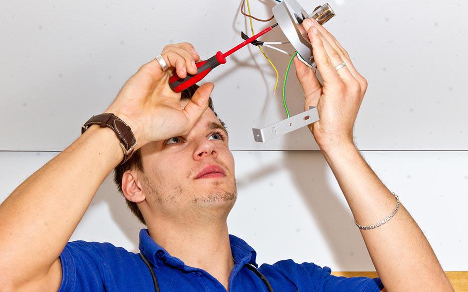 électricien en urgence Les Granges-le-Roi